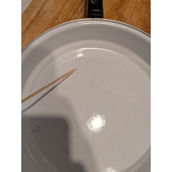 Vintage Strawberry Enamel Fry Pan Black Handle - Picture 10 of 16